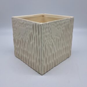 Caspò Quadrato in Ceramica  13,5x13.5x13.1h CM | Vaso da Interno Effetto Goffrato BIANCO Rustico