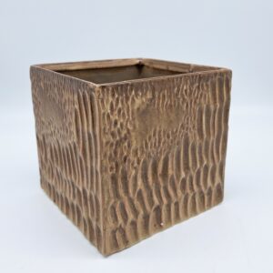Caspò Quadrato in Ceramica 13,5x13.5x13.1h CM | Vaso da Interno Effetto Goffrato Marrone Rustico